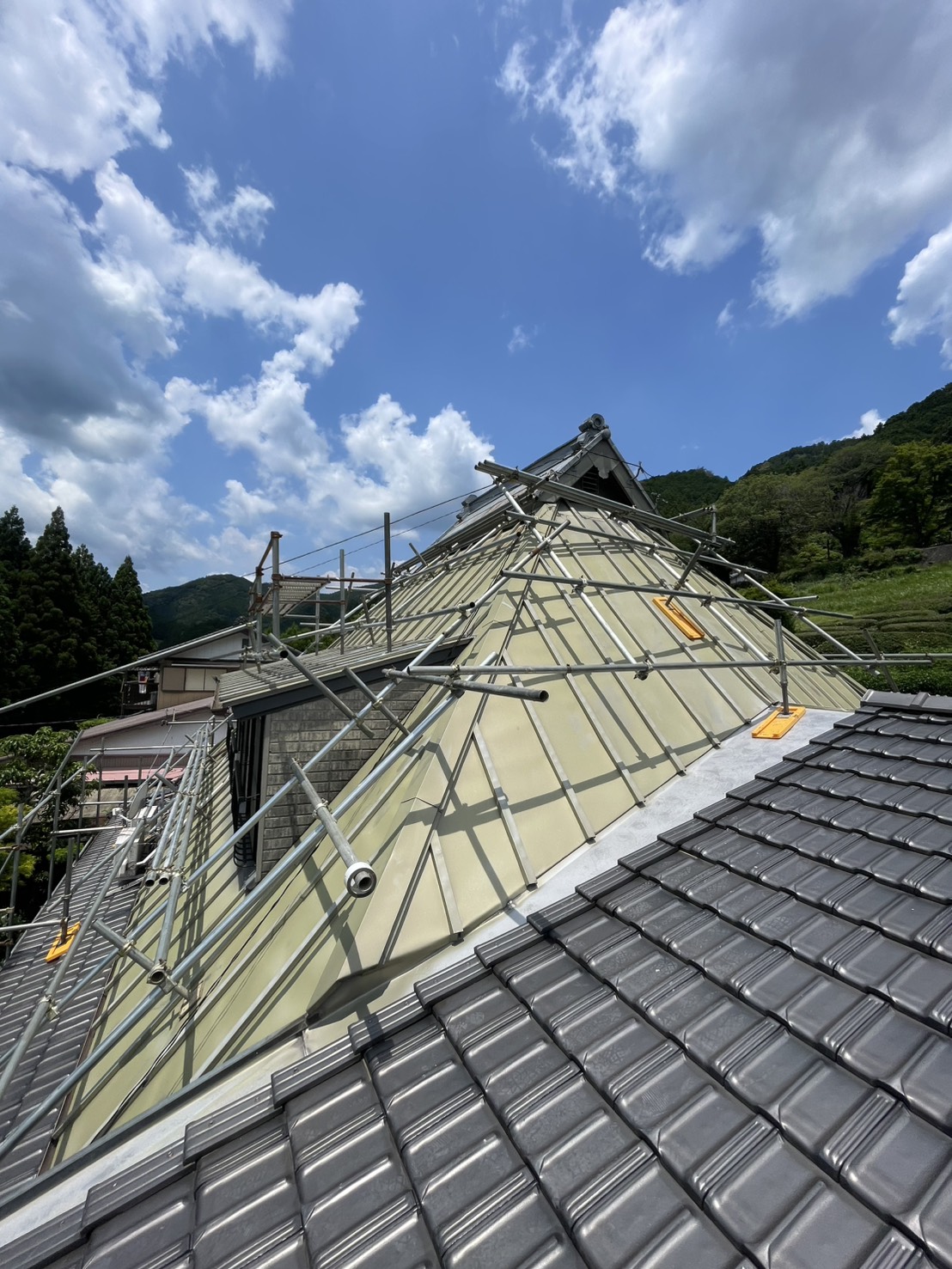 足場設置完了時の様子