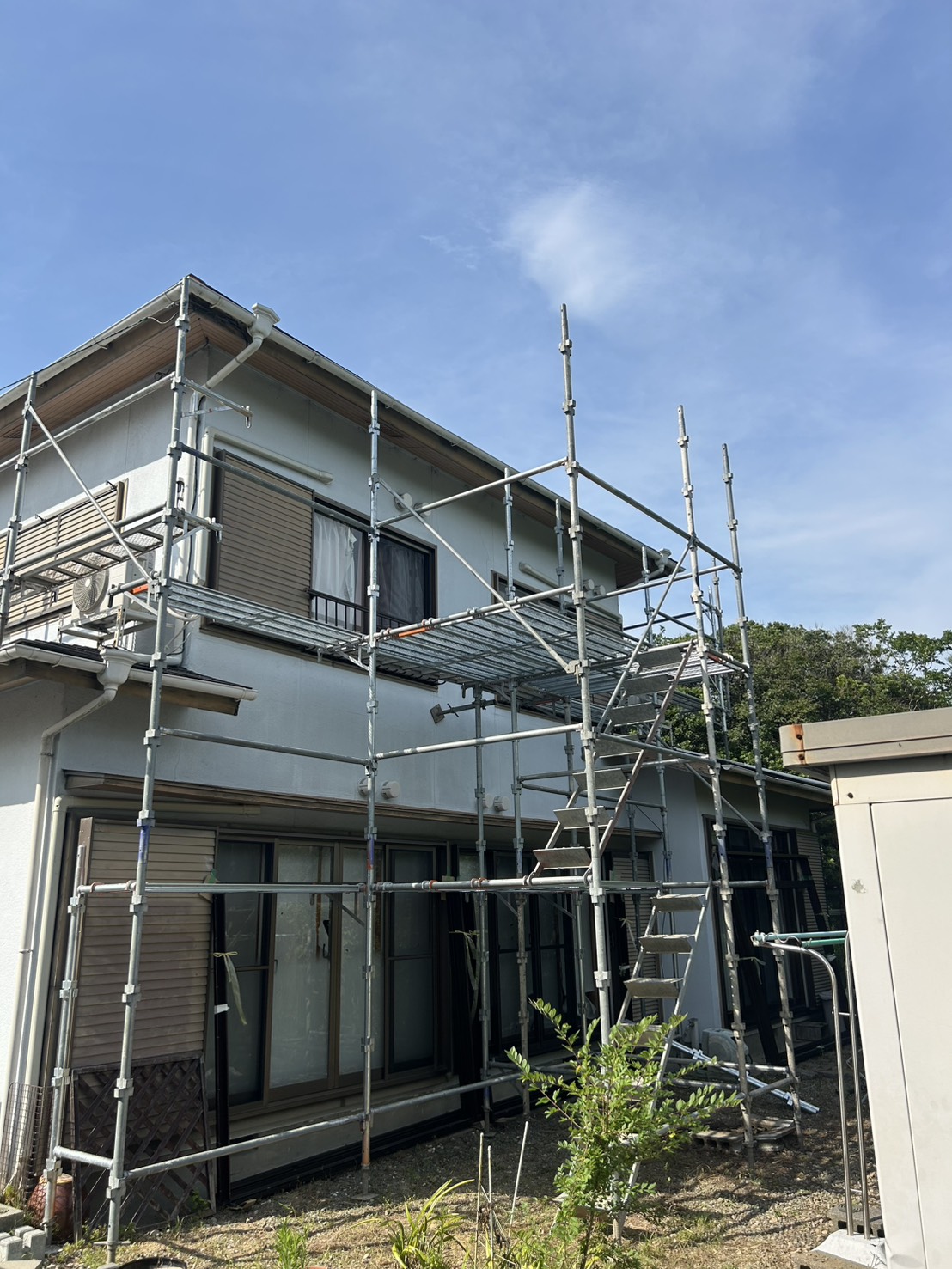 屋根部分の作業スペースの様子